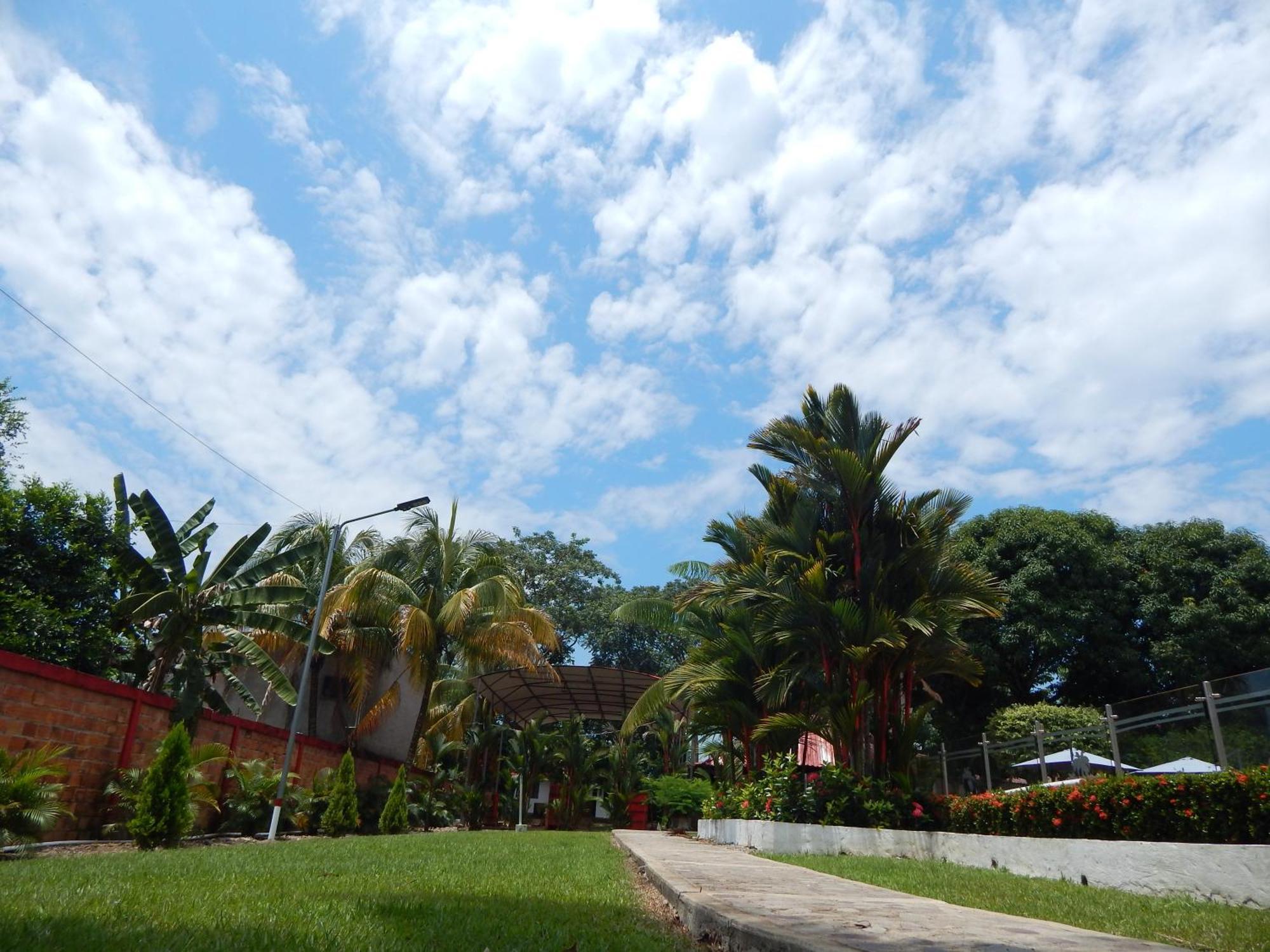 Hotel Campestre Las Palmas Sas Villavicencio Bagian luar foto