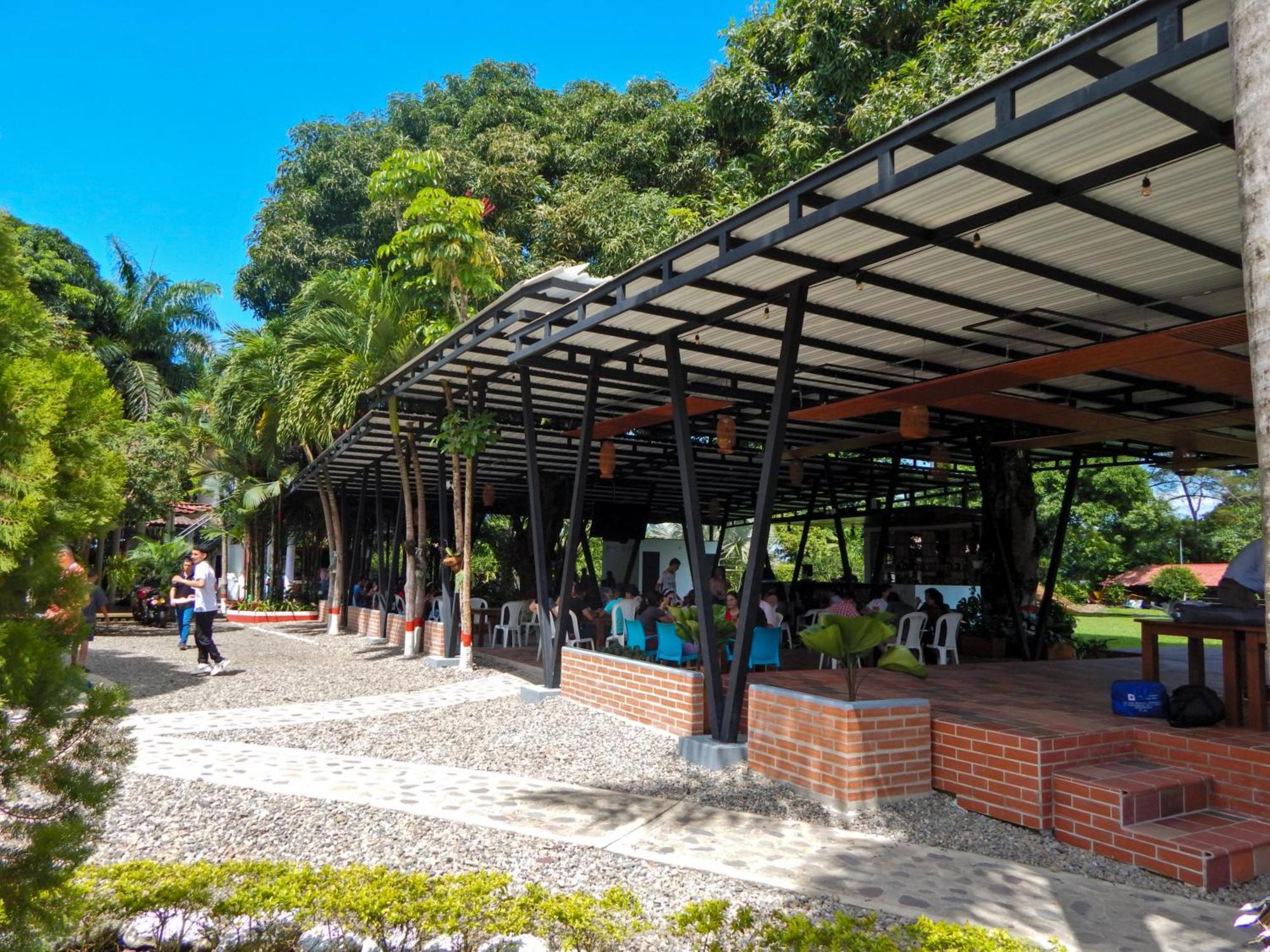Hotel Campestre Las Palmas Sas Villavicencio Bagian luar foto