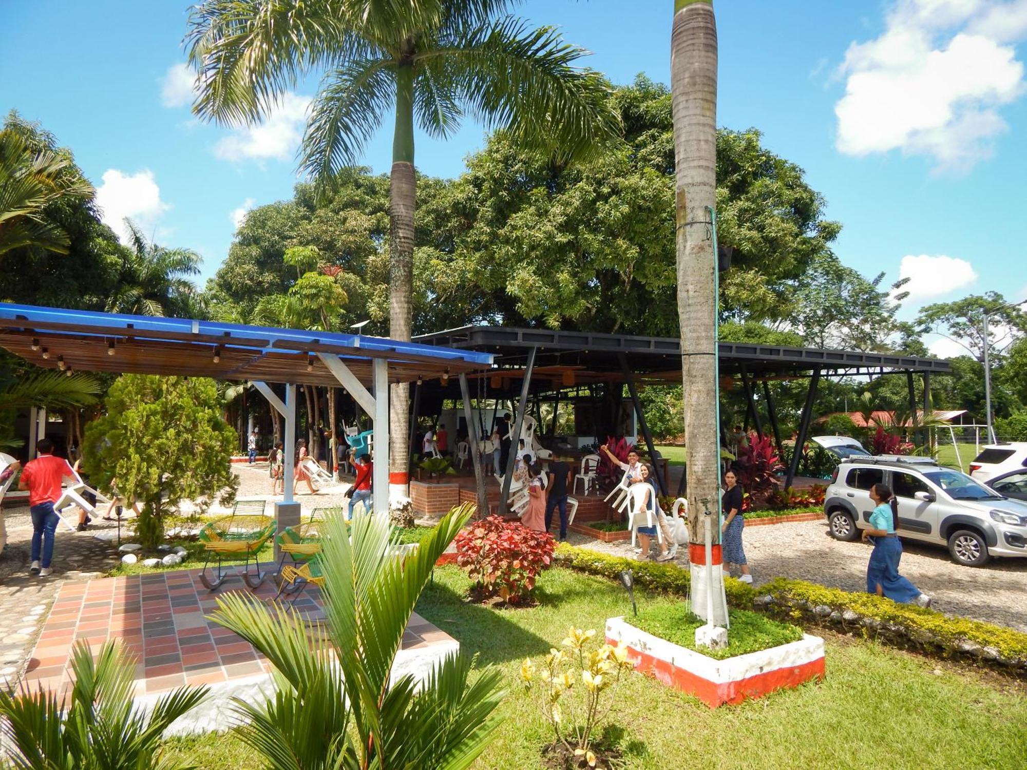 Hotel Campestre Las Palmas Sas Villavicencio Bagian luar foto